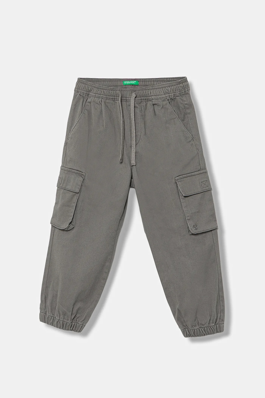 Levně Dětské kalhoty United Colors of Benetton šedá barva, 4HM6GF01Z