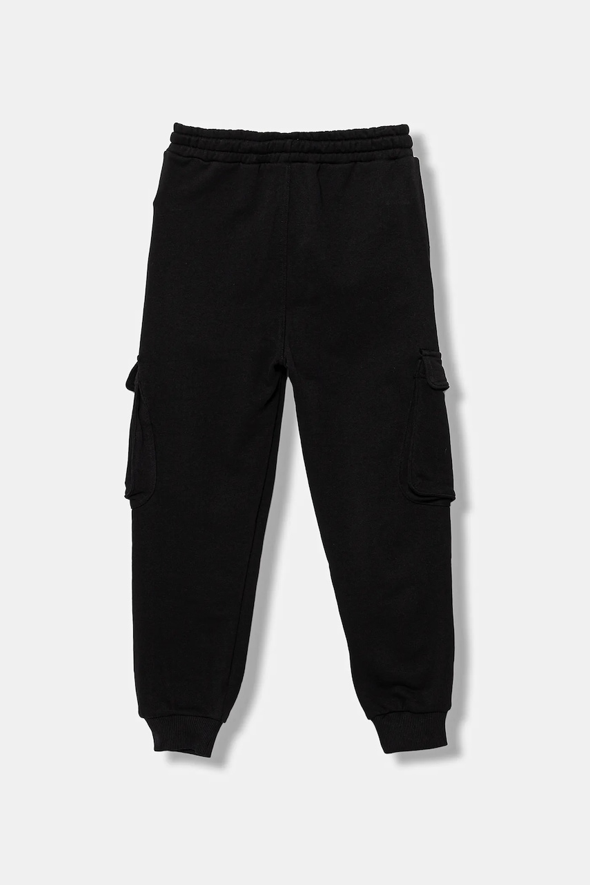 Детские хлопковые штаны United Colors of Benetton цвет чёрный однотонные 3J68CF06I Детские хлопковые штаны United Colors of Benetton цвет чёрный однотонные 3J68CF06I