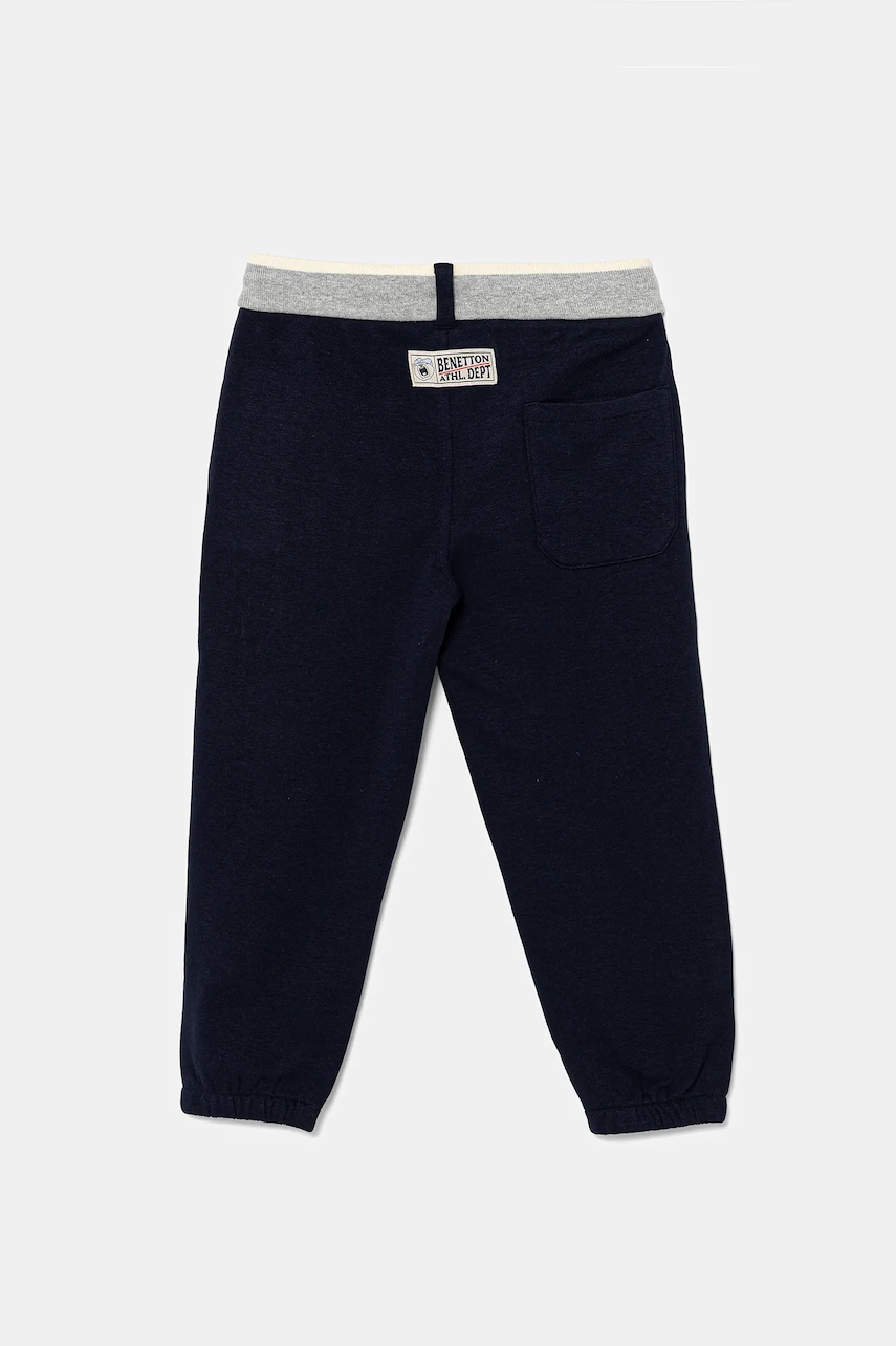 Детские спортивные штаны United Colors of Benetton цвет синий однотонные 32N4GF050 Детские спортивные штаны United Colors of Benetton цвет синий однотонные 32N4GF050