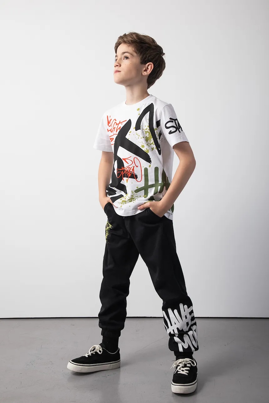 Levně Dětské tepláky Coccodrillo černá barva, SPORTS BOY JUNIOR