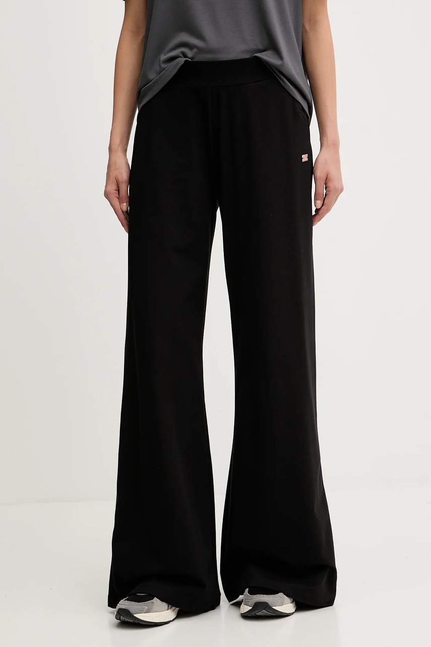 Levně Tepláky EA7 Emporio Armani dámské, černá barva, AF13135.7W000462
