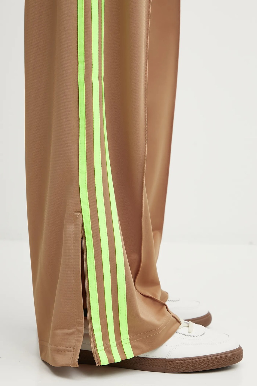 adidas Originals spodnie dresowe Firebird Tp damskie kolor zielony gładkie JW1230