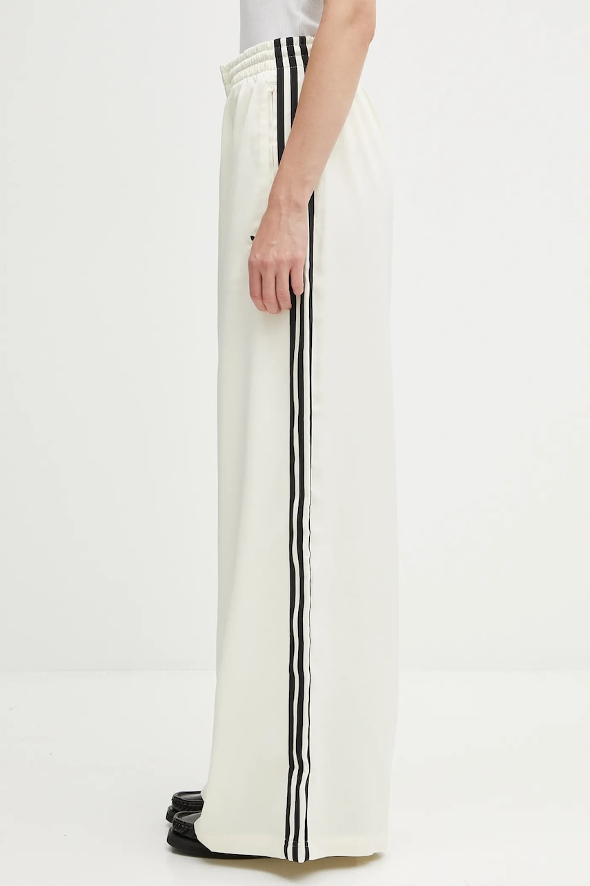 adidas Originals pantaloni de trening Satin Tp Wl culoarea bej, cu imprimeu, KD2542