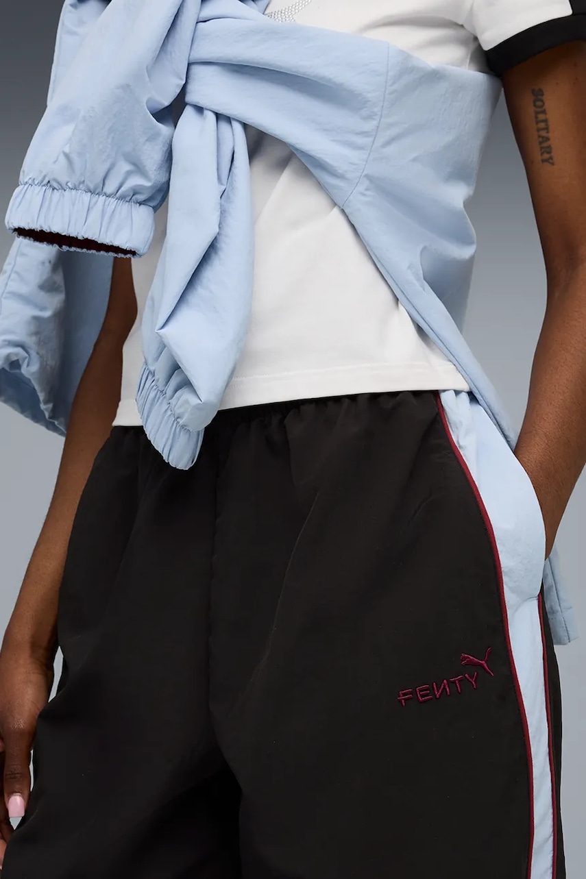 Брюки Puma PUMA x FENTY цвет чёрный прямые высокая посадка 635543 Брюки Puma PUMA x FENTY цвет чёрный прямые высокая посадка 635543