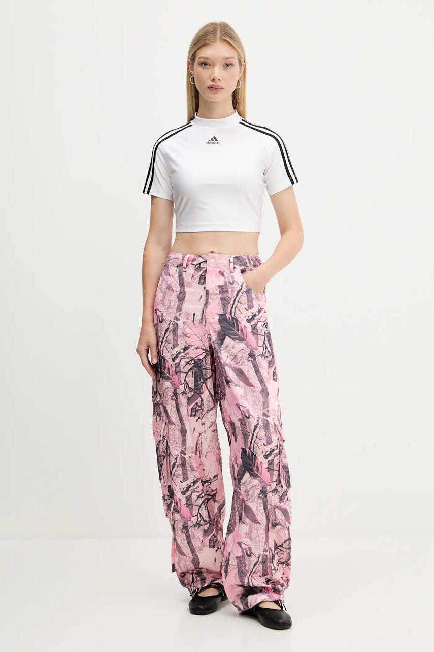 Брюки adidas Originals Sat Cargo Pants цвет розовый широкие высокая посадка KC8809 Брюки adidas Originals Sat Cargo Pants цвет розовый широкие высокая посадка KC8809