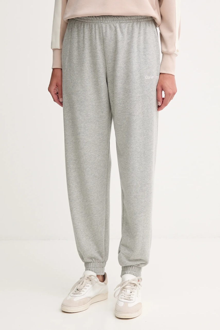 Levně Kalhoty Calvin Klein Underwear dámské, šedá barva, LV00QS7515