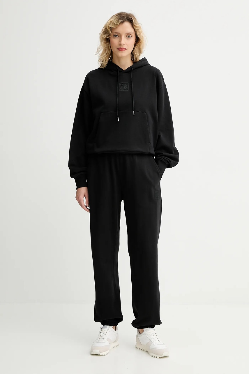 Спортивные штаны Calvin Klein цвет чёрный с аппликацией LV044D205G