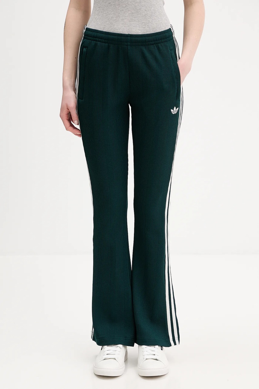 adidas Originals pantaloni de trening Waffle culoarea verde, cu imprimeu, KS7794