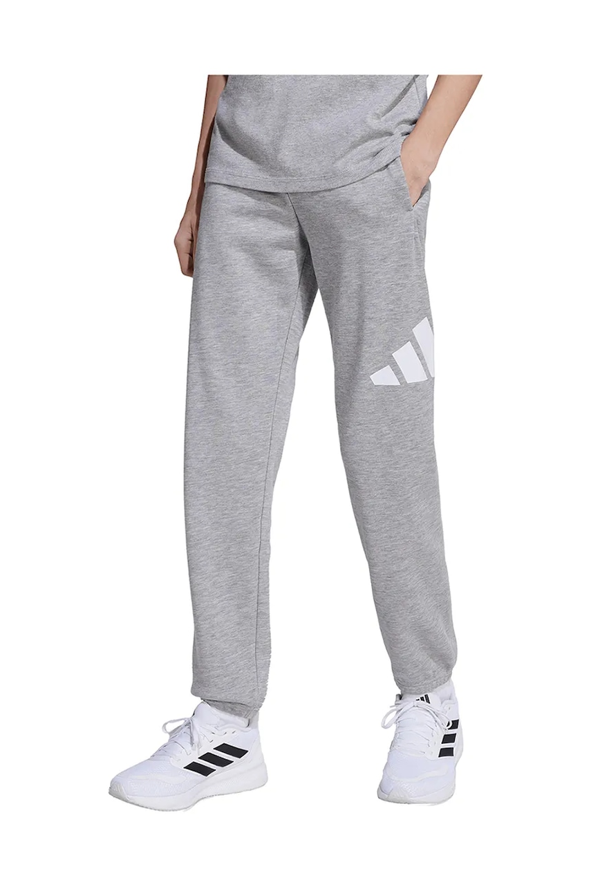 adidas pantaloni de trening pentru copii culoarea gri, cu imprimeu, JV9915