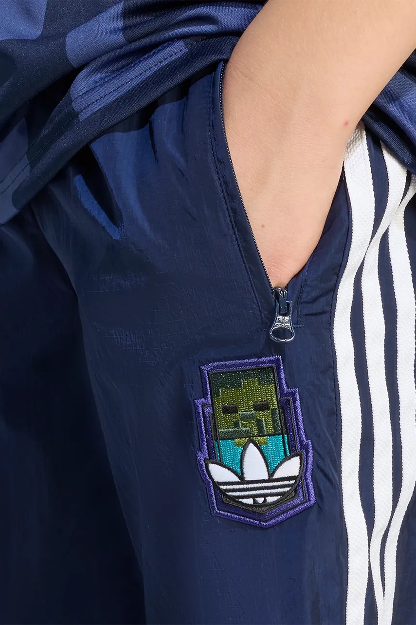 Dětské tepláky adidas Originals MINECRAFT (obrázek 9)