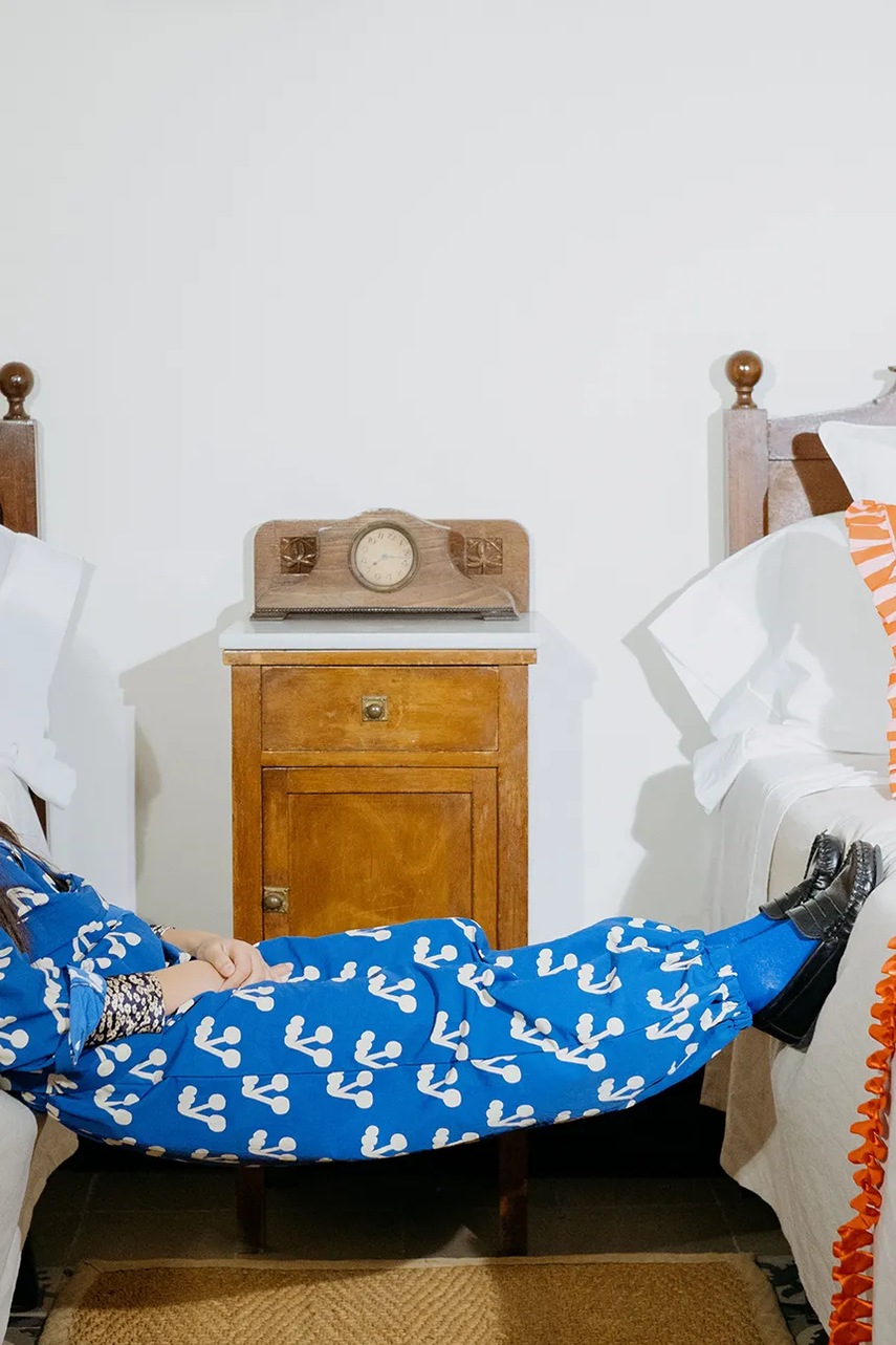 Dětské tepláky Tinycottons CHERRIES WOVEN SWEATPANT (obrázek 5)