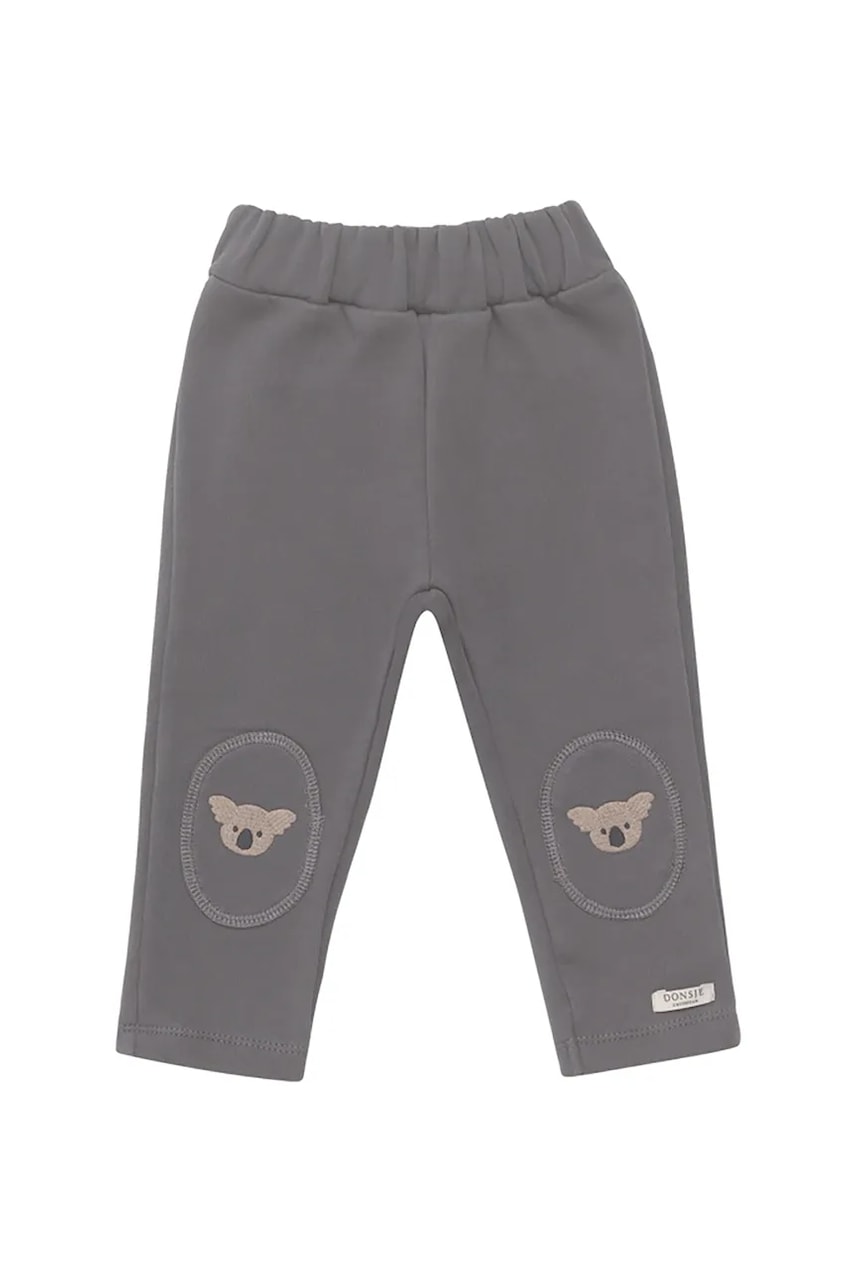 Хлопковые штаны для младенцев Donsje Joek Trousers Koalas цвет серый с аппликацией 3040704 Хлопковые штаны для младенцев Donsje Joek Trousers Koalas цвет серый с аппликацией 3040704