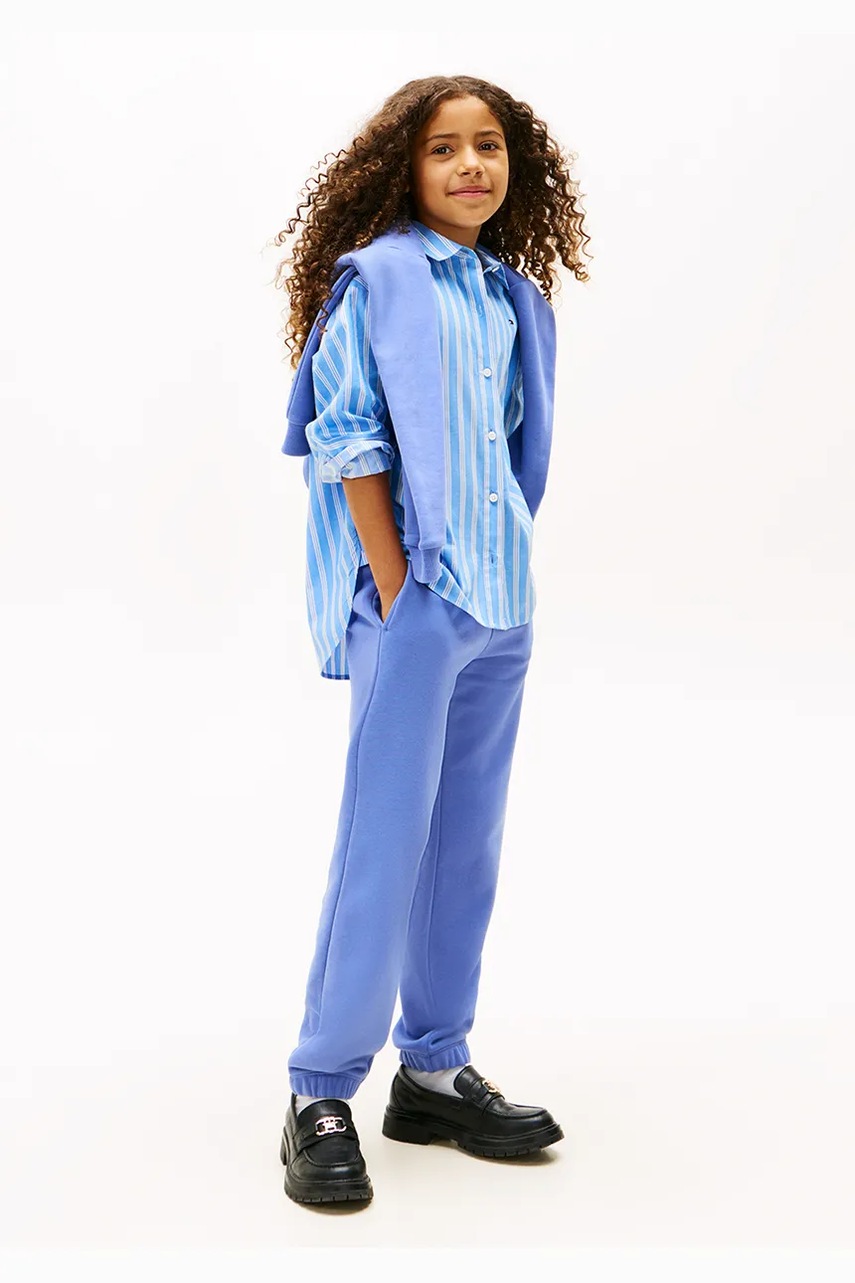 

Детски спортен панталон Tommy Hilfiger в синьо с изчистен дизайн KS0KS00662, Син