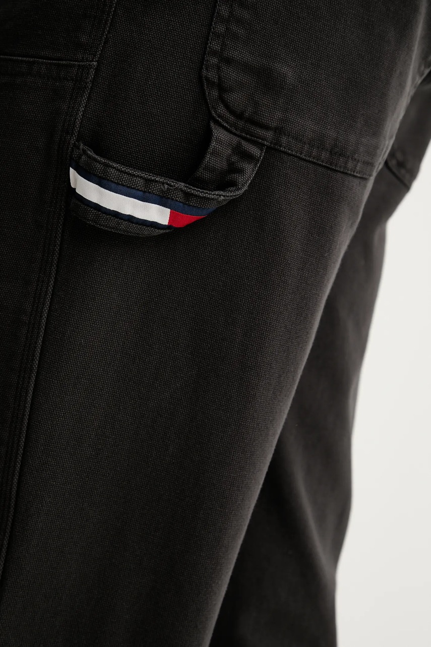 Παντελόνι Tommy Jeans χρώμα: μαύρο, DM0DM21703 φωτογραφία