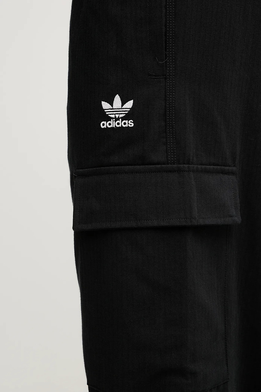 Βαμβακερό παντελόνι adidas Originals Essentials ανδρικό, χρώμα: μαύρο, JX3913 φωτογραφία