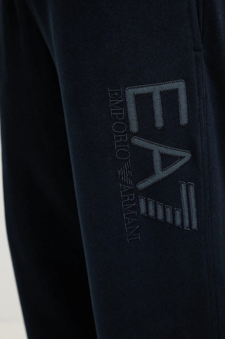 Bavlnené tepláky EA7 Emporio Armani
