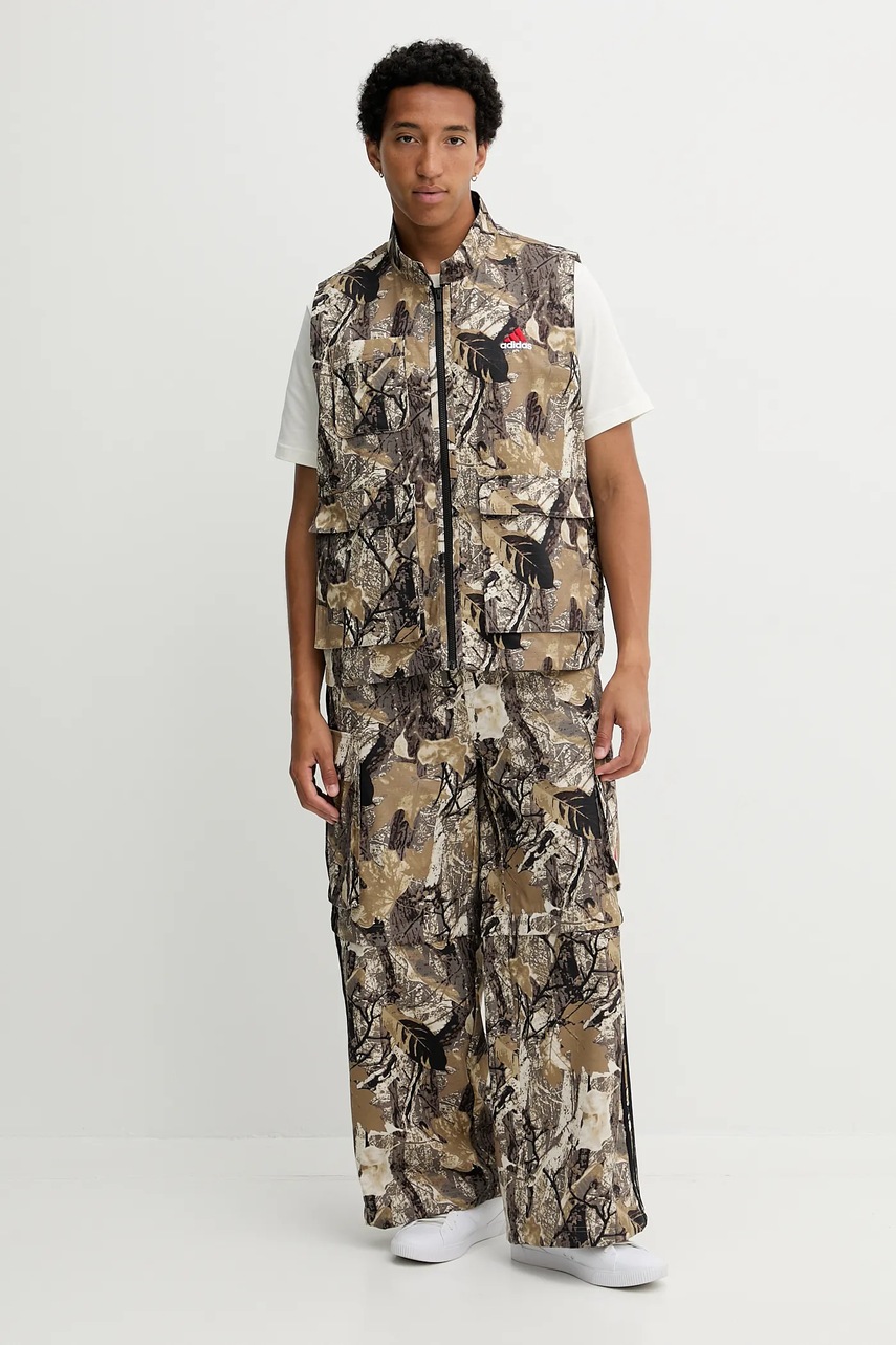 Хлопковые брюки adidas Originals OG Camo Pant цвет бежевый со шнуровкой KD6256