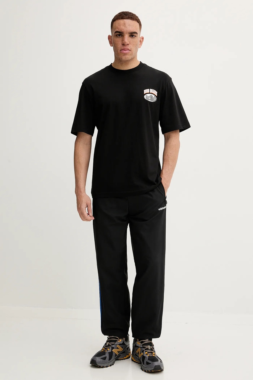 Спортивные штаны adidas Originals Brushed WVN цвет чёрный с аппликацией JX3078