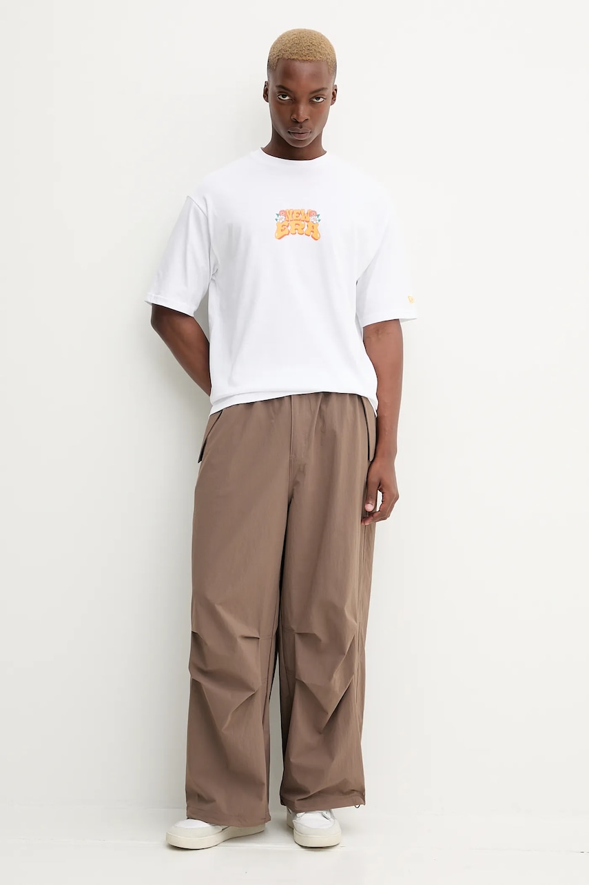 Брюки adidas Originals Ess Parachute цвет коричневый прямые JW1087 Брюки adidas Originals Ess Parachute цвет коричневый прямые JW1087