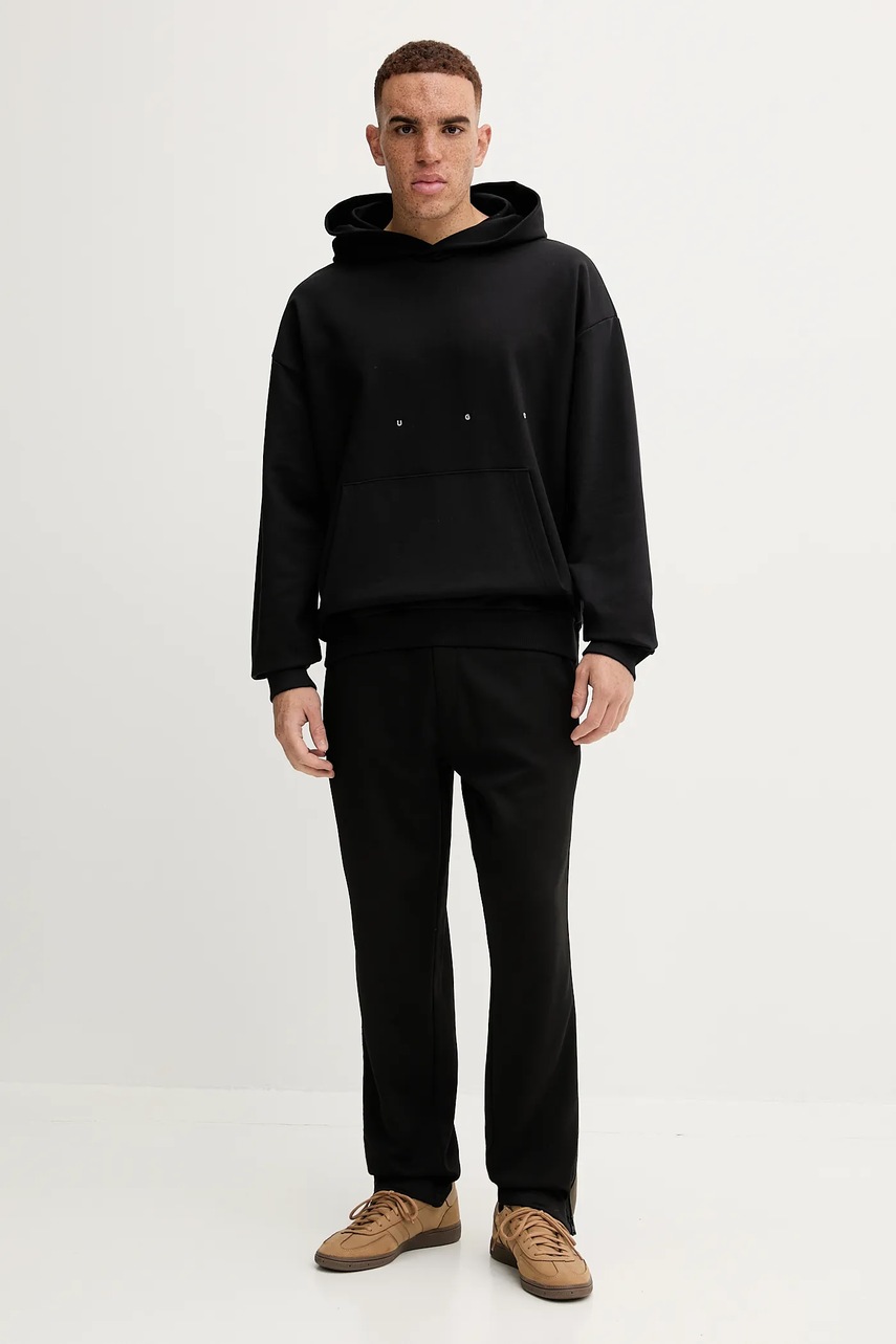 Спортивные штаны HUGO цвет чёрный с аппликацией 50551351