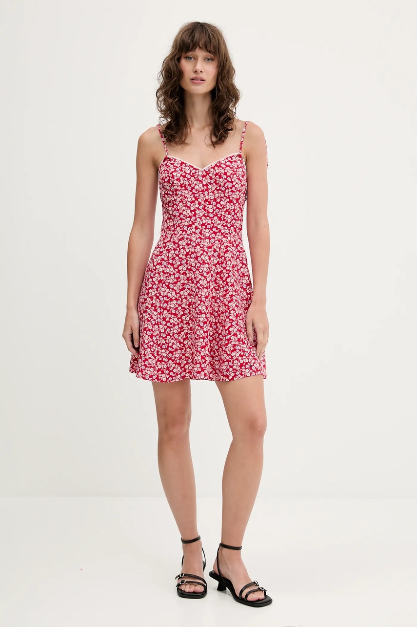 Платье Tommy Jeans цвет красный mini расклешённое DW0DW20880