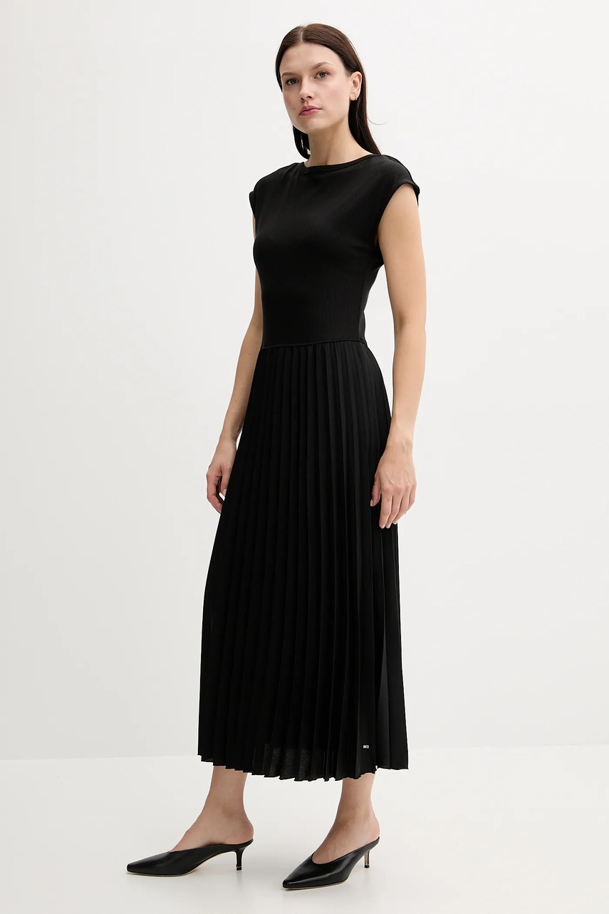 Платье Tommy Hilfiger цвет чёрный maxi расклешённое WW0WW44491