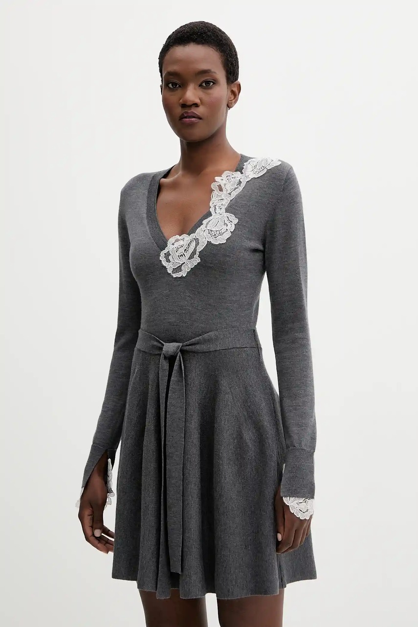 Levně Vlněné šaty Blugirl Blumarine šedá barva, mini, RF5231.MA82O