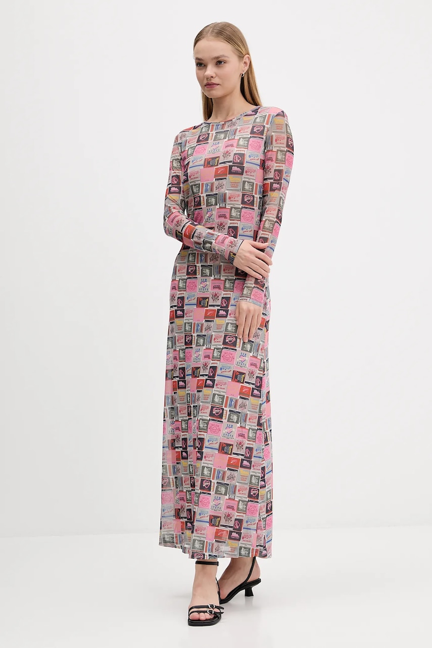 Платье Tommy Jeans цвет розовый maxi расклешённое DW0DW21511 Платье Tommy Jeans цвет розовый maxi расклешённое DW0DW21511