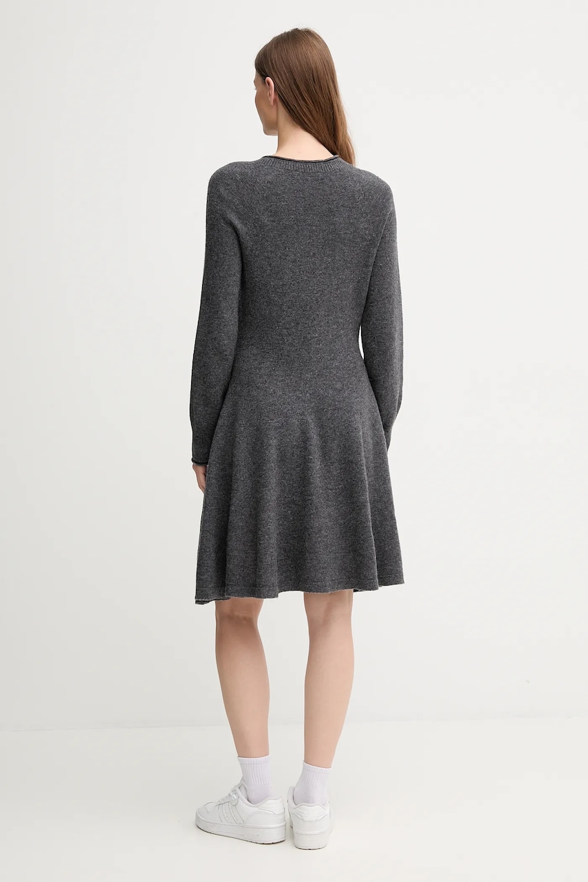 Вовняна сукня Lacoste колір сірий mini розкльошена EF4161