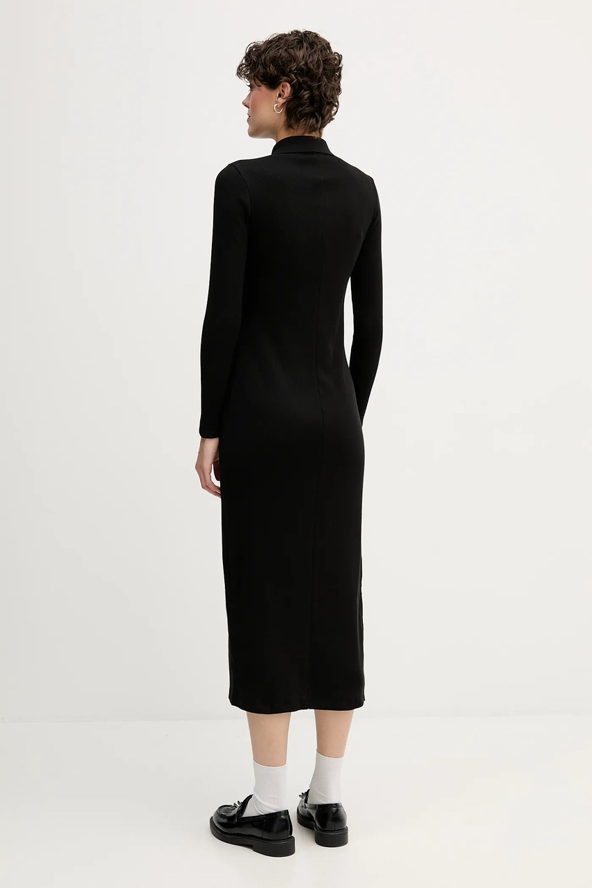 Бавовняна сукня Lacoste колір чорний midi облягаюча EF5297