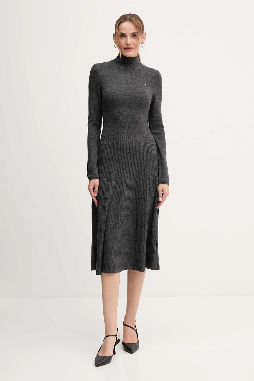 Шерстяное платье Tommy Hilfiger цвет серый midi расклешённое WW0WW47303 Шерстяное платье Tommy Hilfiger цвет серый midi расклешённое WW0WW47303