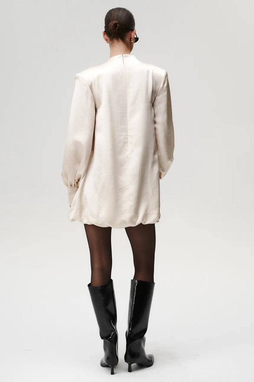 Сукня Undress Code колір бежевий mini oversize 1040