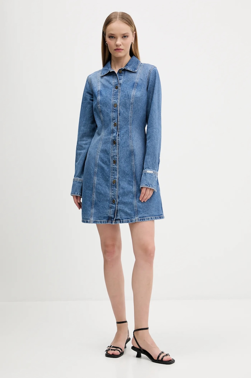 Джинсовое платье Guess Jeans mini расклешённое W5BK48 D5M48 Джинсовое платье Guess Jeans mini расклешённое W5BK48 D5M48