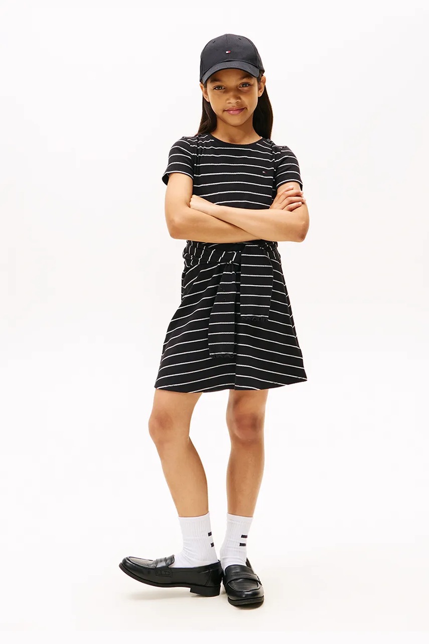 Levně Dětské šaty s bavlnou Tommy Hilfiger černá barva, mini, KG0KG08792