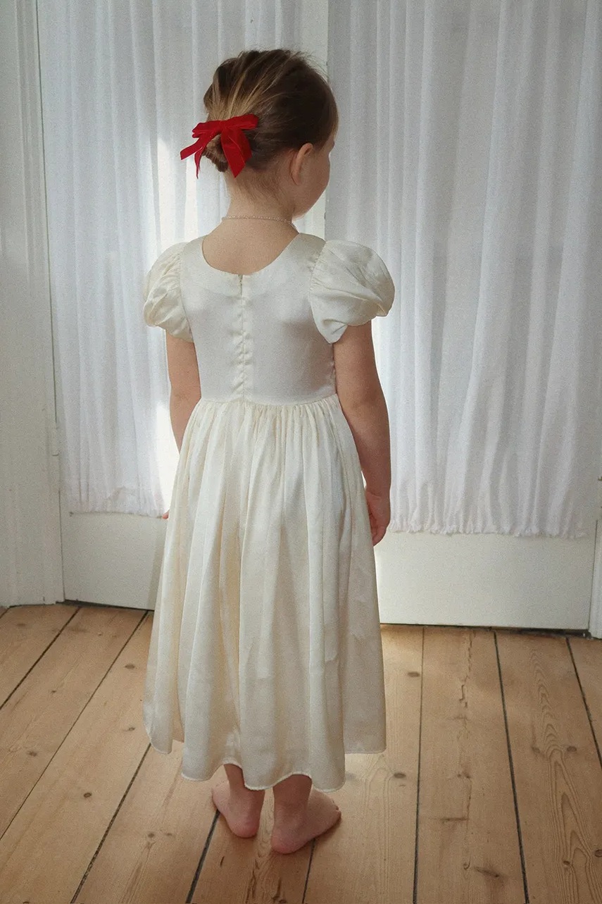 Konges Sløjd rochie fete CELESTE DRESS culoarea alb, midi, evazați, KS104508