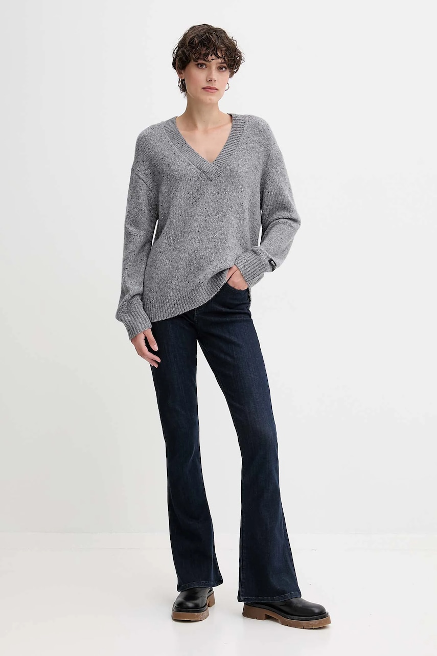 Свитер Calvin Klein Jeans цвет серый лёгкий LV044D328G Свитер Calvin Klein Jeans цвет серый лёгкий LV044D328G