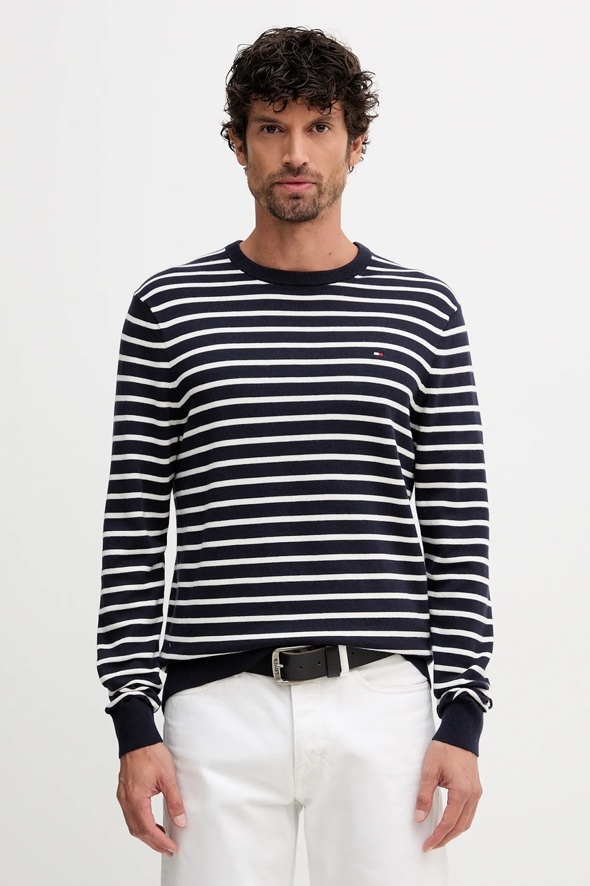 

Памучен пуловер Tommy Hilfiger в синьо от лека материя MW0MW39999, Тъмносин
