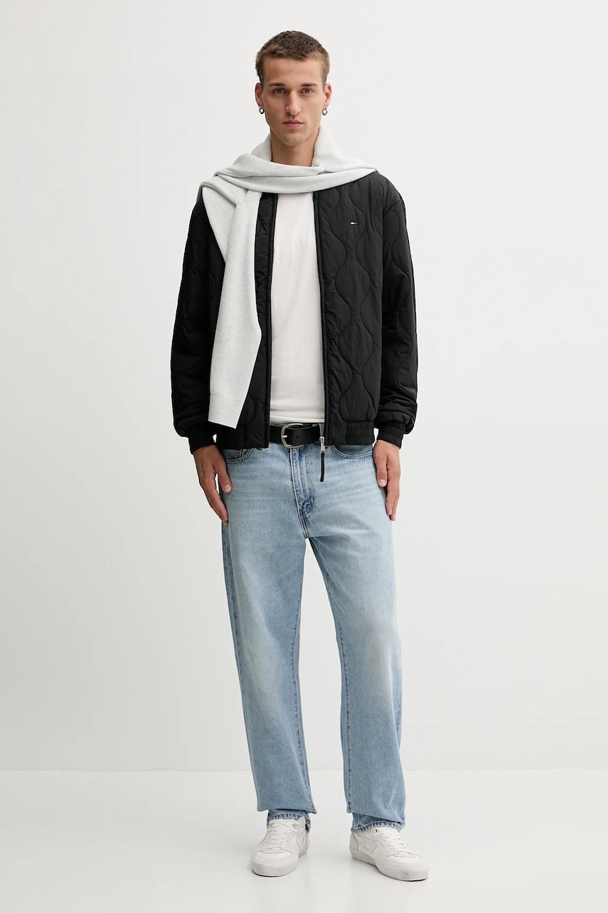 Хлопковый свитер Tommy Jeans цвет серый лёгкий DM0DM21787 Хлопковый свитер Tommy Jeans цвет серый лёгкий DM0DM21787