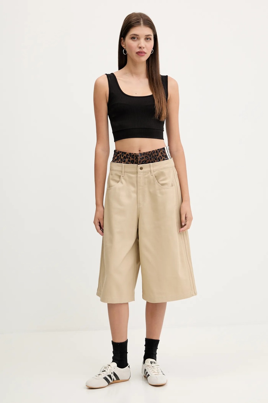 Джинсовые шорты adidas Originals Firebird Utility цвет бежевый однотонные высокая посадка JX8762