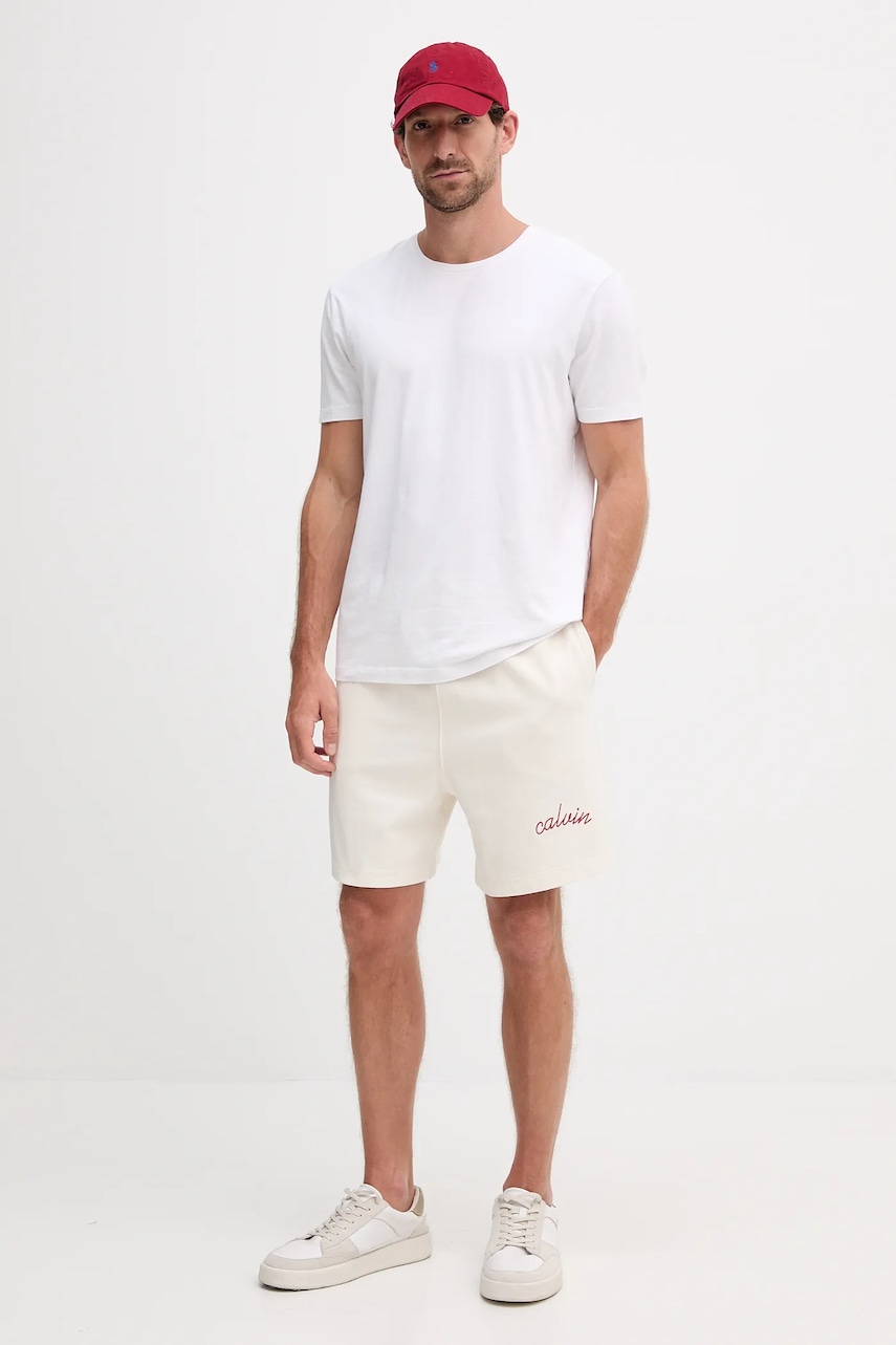 Шорты Calvin Klein Jeans цвет белый LV04RC224G Шорты Calvin Klein Jeans цвет белый LV04RC224G
