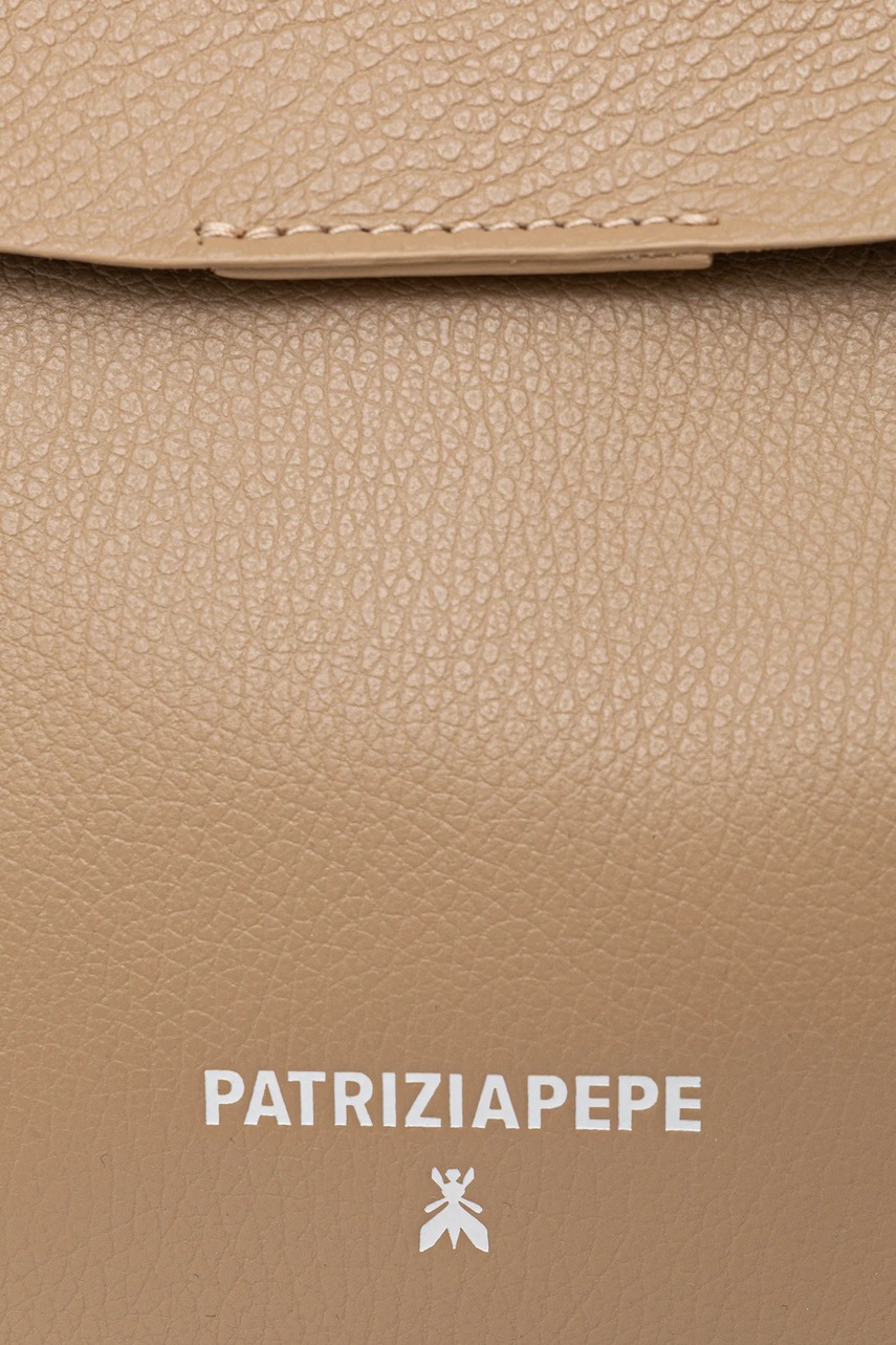 Δερμάτινη τσάντα Patrizia Pepe χρώμα: μπεζ, 8B0256 L148 φωτογραφία