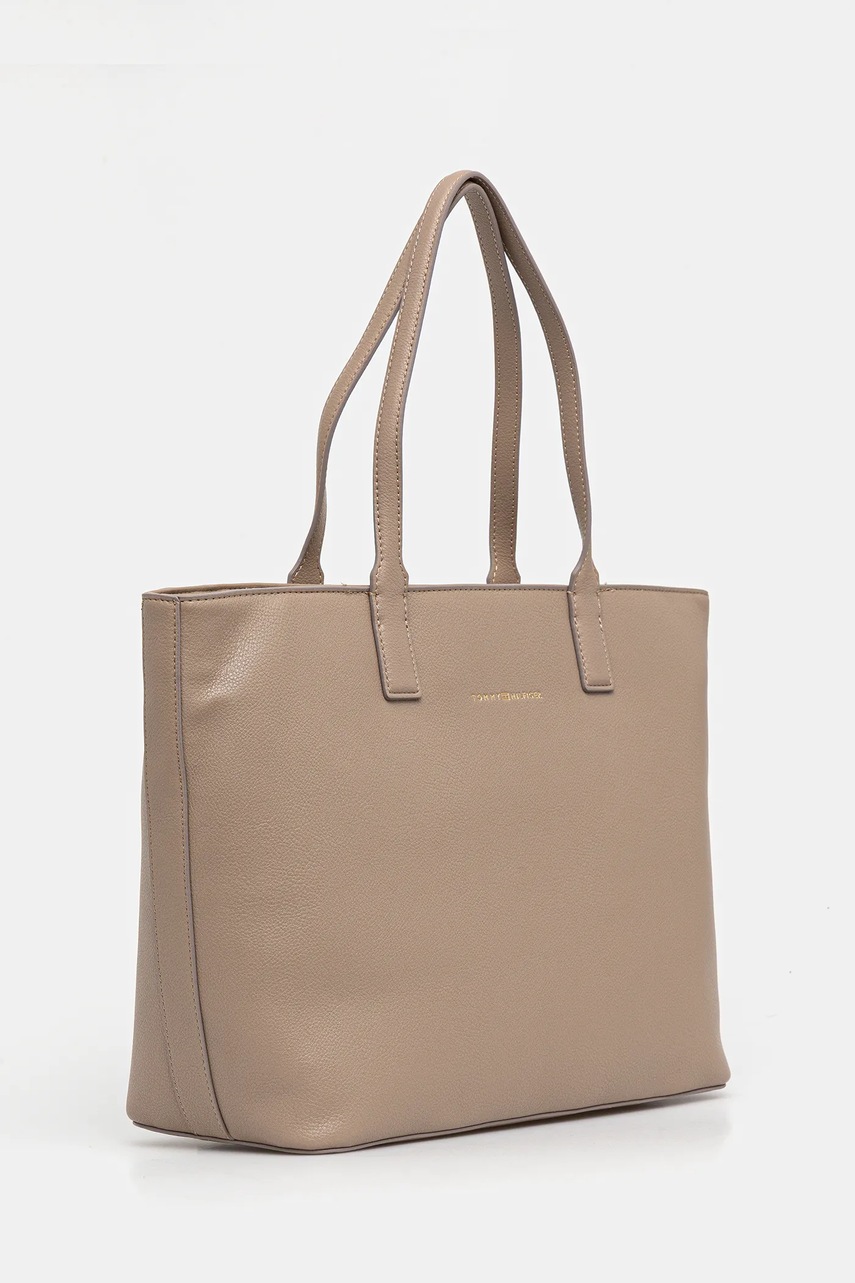 Сумочка Tommy Hilfiger цвет коричневый AW0AW17449