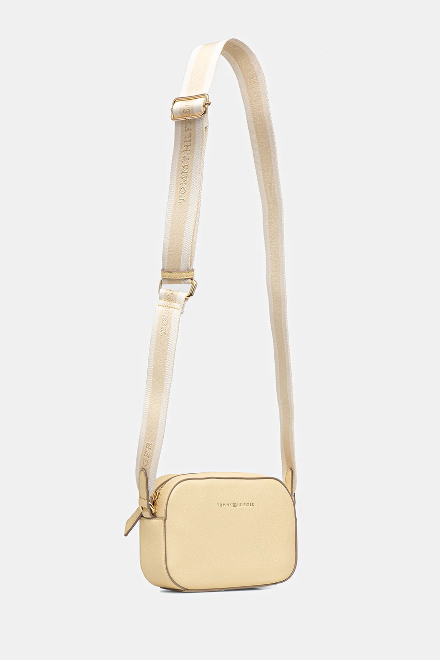 Сумочка Tommy Hilfiger цвет жёлтый AW0AW17450