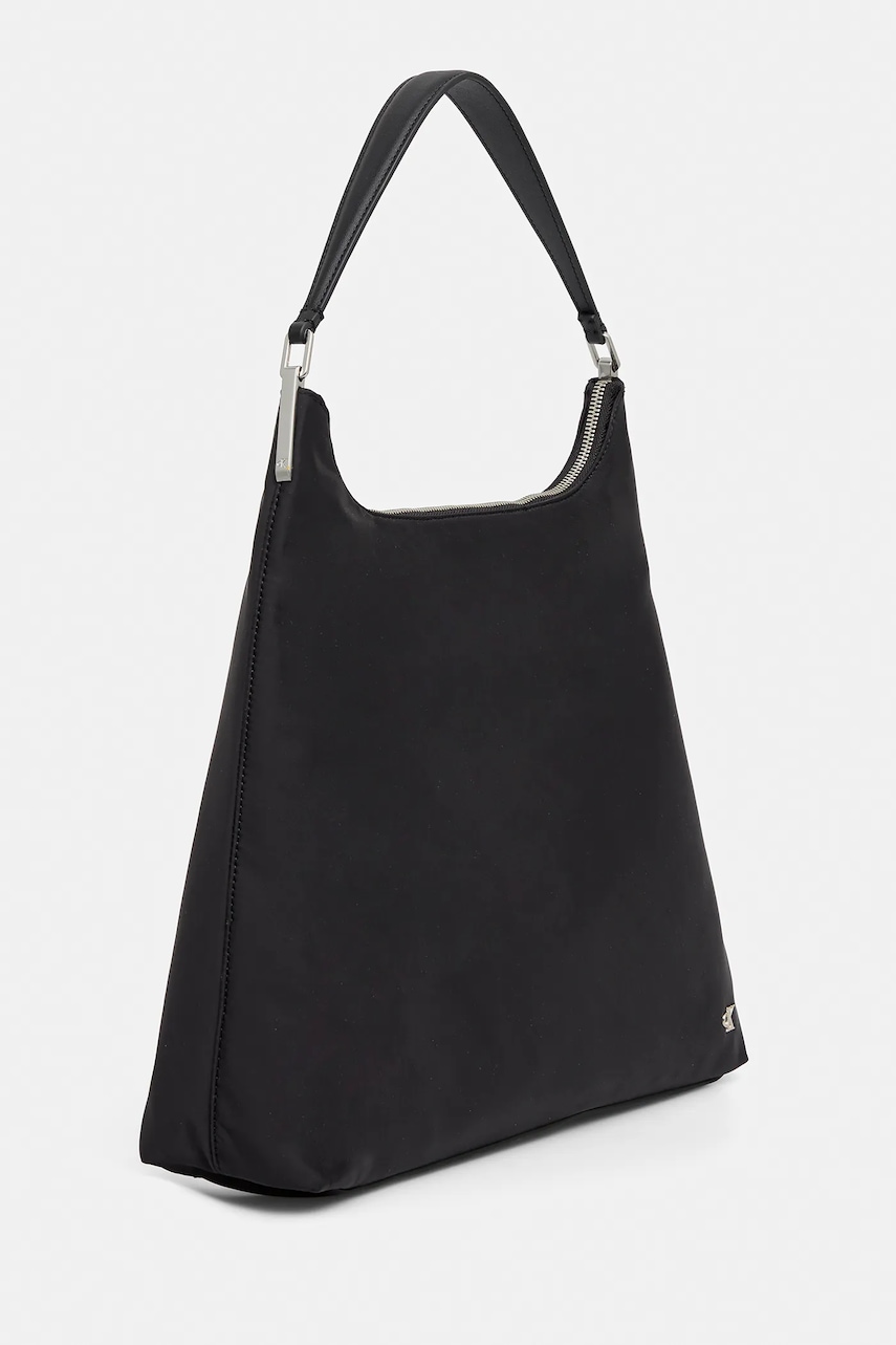 Сумочка Calvin Klein цвет чёрный LV04K3218G Сумочка Calvin Klein цвет чёрный LV04K3218G