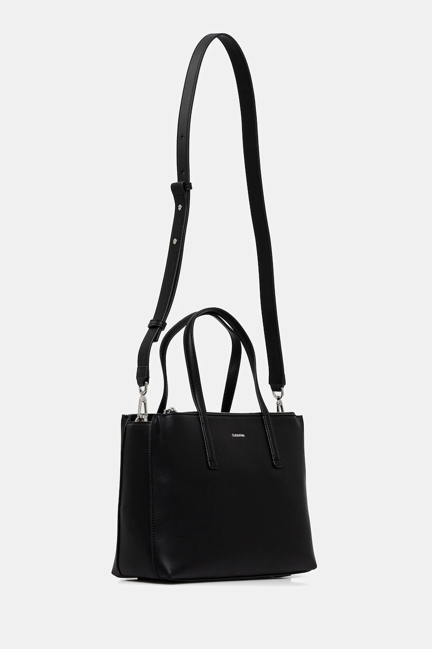 Сумочка Calvin Klein цвет чёрный LV04F3098G Сумочка Calvin Klein цвет чёрный LV04F3098G