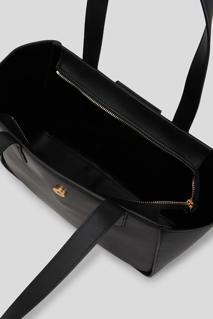 Karl Lagerfeld bőr táska fekete, A3W30133 termék 2. képe