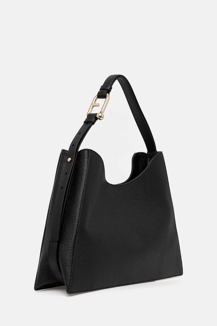 Кожаная сумочка Furla цвет чёрный WB01246.HSF000.O6000