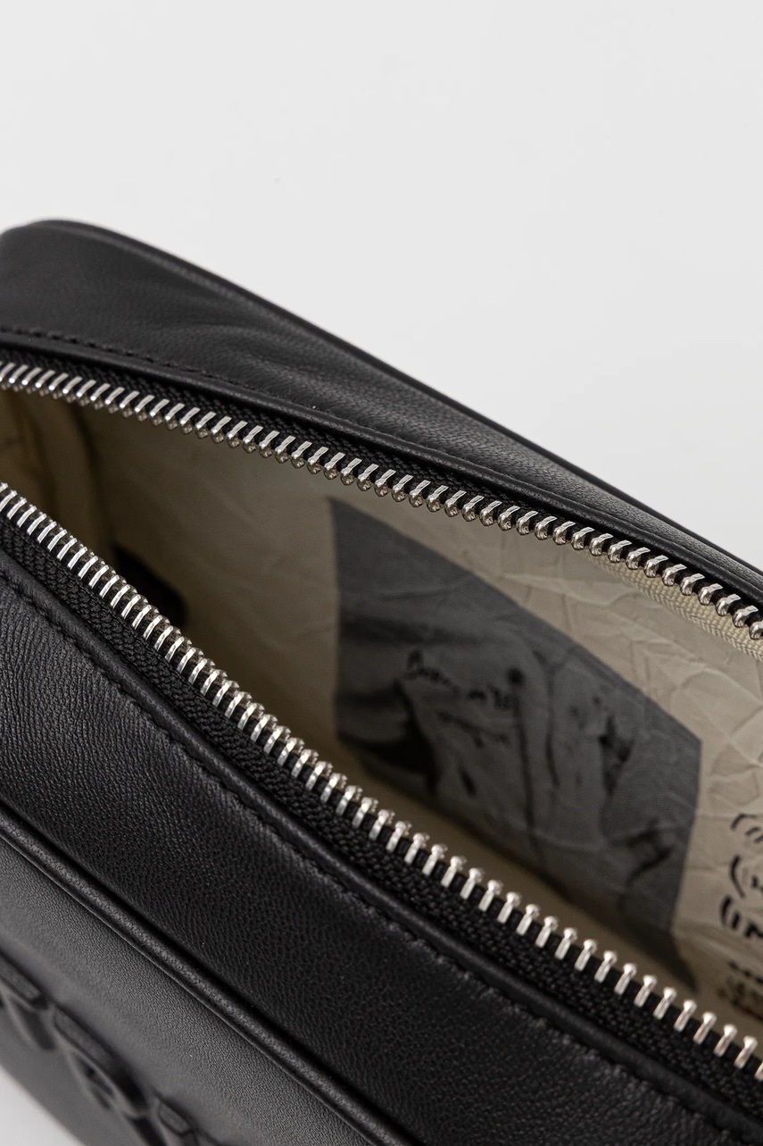 Δερμάτινη τσάντα Patrizia Pepe χρώμα: μαύρο, 8B0254 L113 φωτογραφία