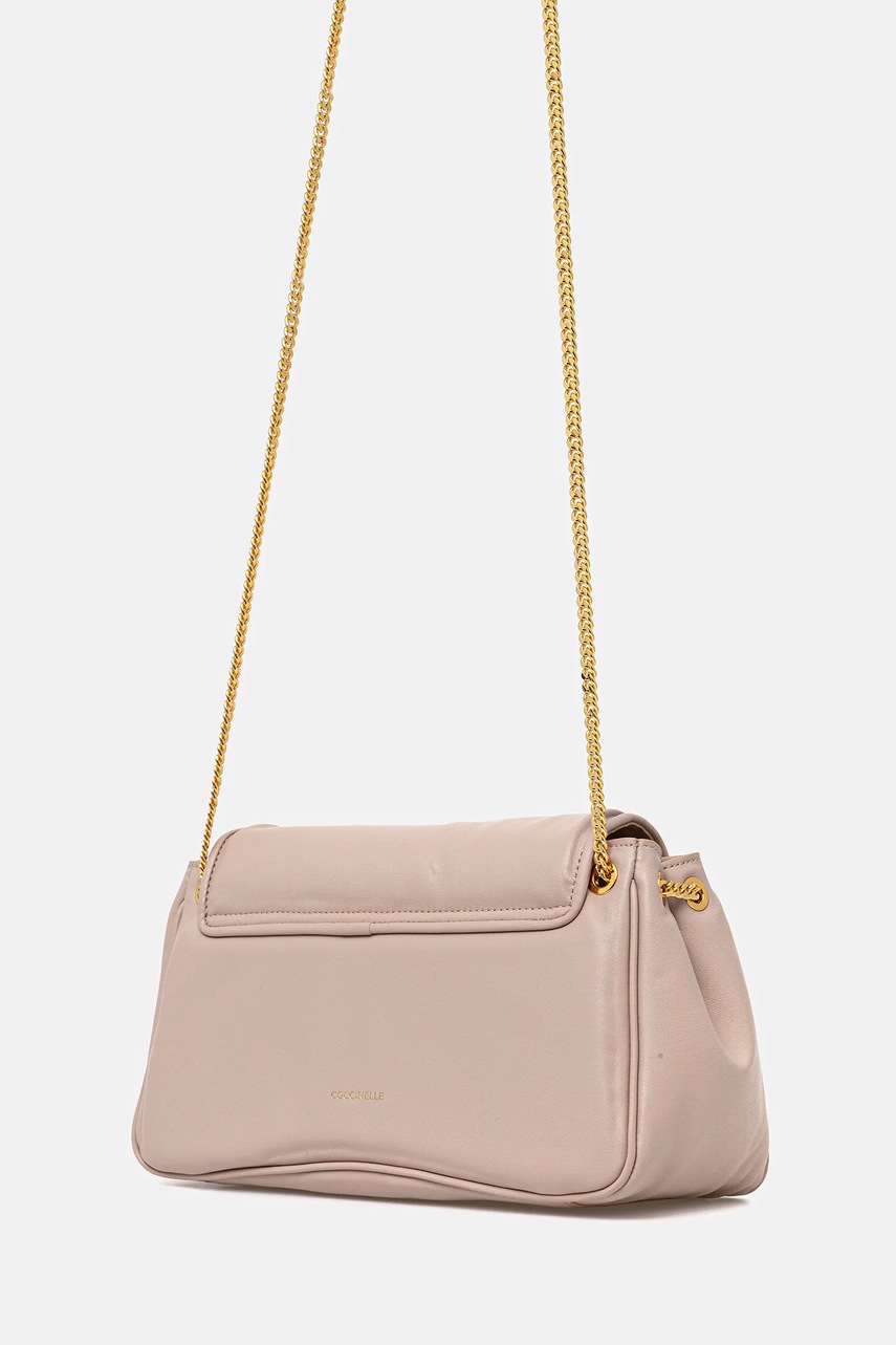 Δερμάτινη τσάντα Coccinelle COCCINELLE C-ME FLUFFY χρώμα: μπεζ, E1.SUE.12.01.01 φωτογραφία