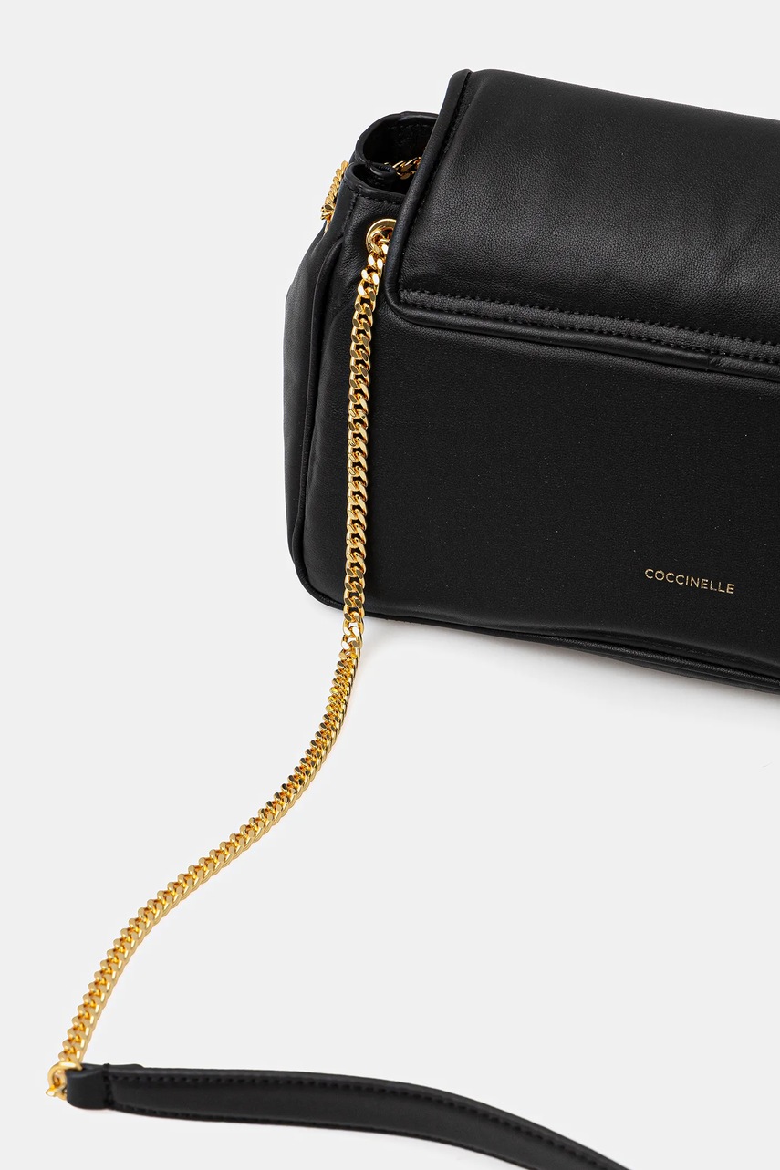 Δερμάτινη τσάντα Coccinelle COCCINELLE C-ME FLUFFY χρώμα: μαύρο, E1.SUE.12.01.01 φωτογραφία